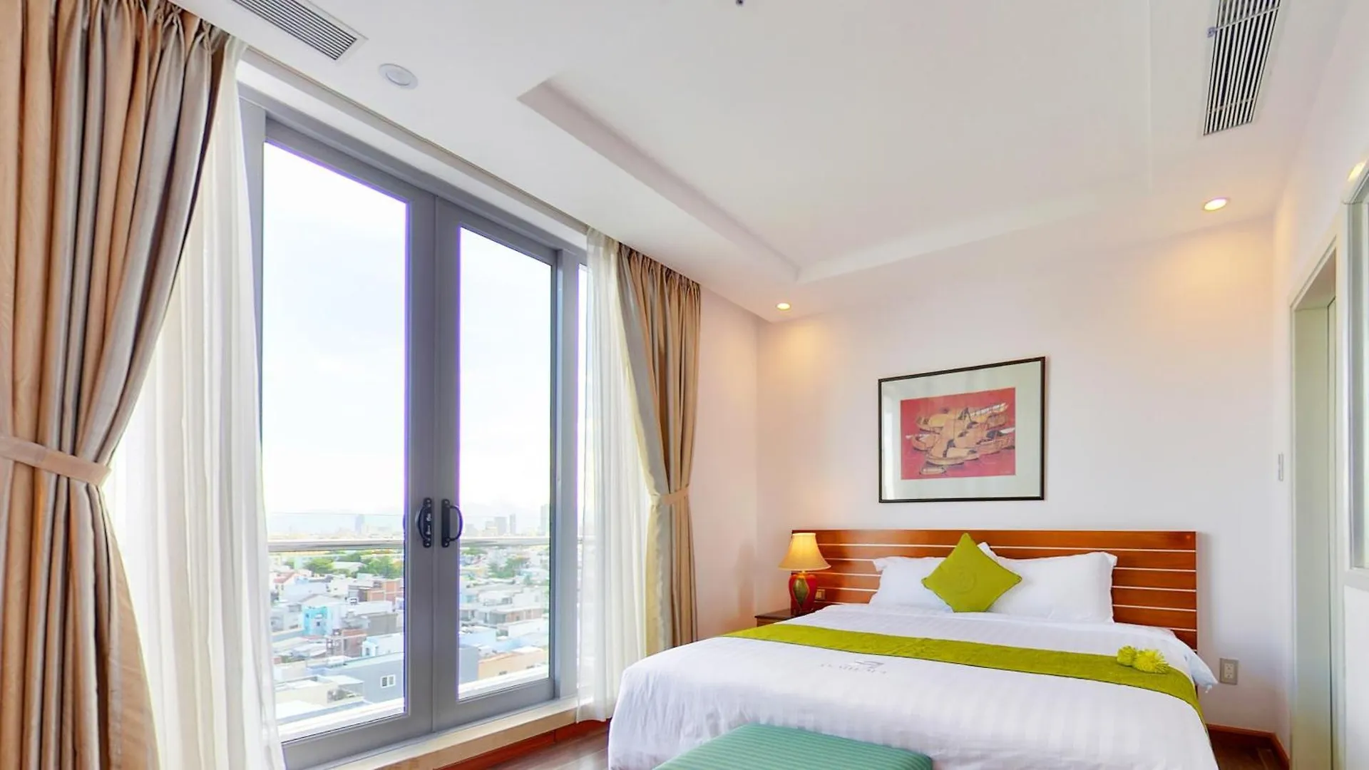 Ronal Hotel Da Nang 0*,  Vietnam