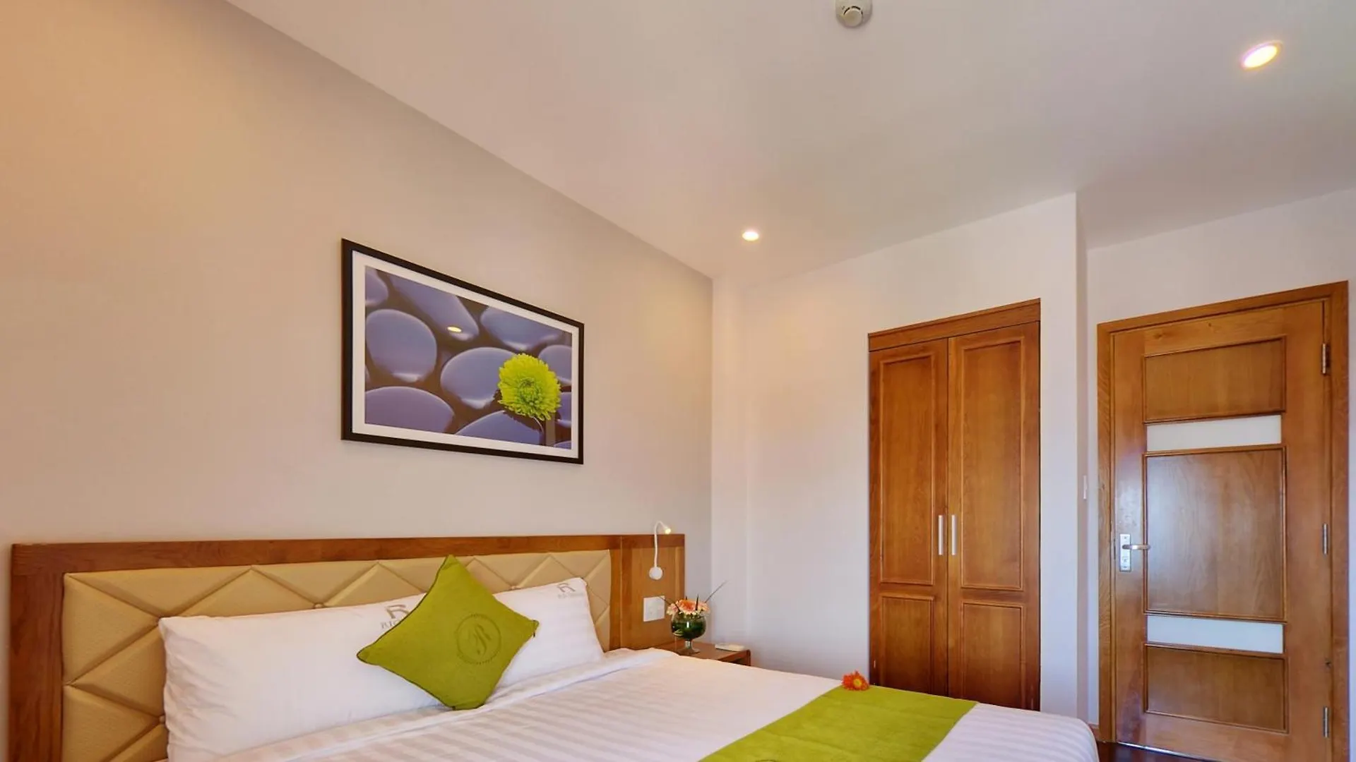 Ronal Hotel Дананг 0*,  Вьетнам